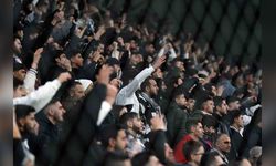 Beşiktaş Taraftarından Takıma Sert Tepki