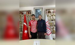 Ayvalıkgücü Belediyespor, Genç Kaleciyle Anlaştı