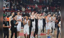 Karşıyaka Basketbol Takımı, Taraftarlarından Tam Destek Aldı