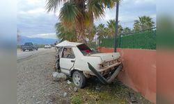 Otomobil Kazasında Sürücü Hafif Yaralandı, Anbean Kamerada
