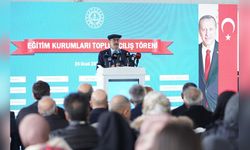 Bakan Tekin, Elazığ'daki Öğrencilerle Bir Araya Geldi