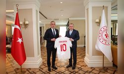 Hacıosmanoğlu, Gençlik ve Spor Bakanı Bak ile Bir Araya Geldi