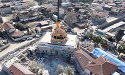 Hatay'daki Habib-i Neccar Camii'ne Yeni Kubbe Yerleştirildi