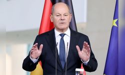 Scholz, ABD'nin Ukrayna'ya Desteğinin Süreceğini Belirtti