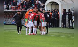 Karşıyaka, Artvin Hopa'yı 1-0 Mağlup Etti