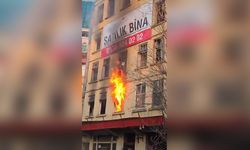 Beyoğlu'ndaki Boş Binada Yangın Çıktı