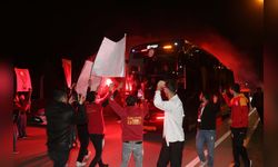 Galatasaray, Gaziantep'te Taraftarlarıyla Buluştu