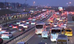 Okul Ziliyle Birlikte İstanbul Trafiği Yoğunlaştı