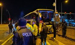 Bingöl'de Otobüs ve Taksi Çarpışması: Dört Kişi Yaralandı