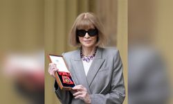 Dame Anna Wintour'a Kraliyet Nişanı Verildi