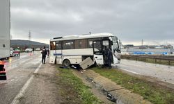 Balıkesir'de Midibüs Kazası: 18 İşçi Yaralandı