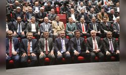 Karahan, Denizli'de İş Dünyası Temsilcileriyle Bir Araya Geldi