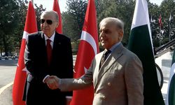 Cumhurbaşkanı Erdoğan, Pakistan'da Resmi Törenle Ağırladı