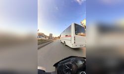 Minibüs Kazasında Motosiklet Sürücüsü Yaralandı