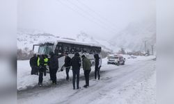 Tunceli'de Kar Yağışı Nedeniyle Eğitime Ara Verildi