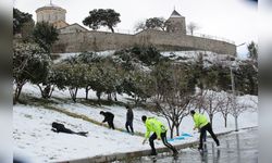 Polisler ve Çocuklar Kar Eğlencesinde Buluştu