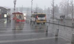 İstanbul'un Beşiktaş ve Mecidiyeköy Bölgelerinde Kar Yağışı Etkili Oluyor