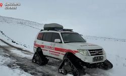 Siverek'te Mahsur Kalan Hasta Paletli Ambulansla Kurtarıldı