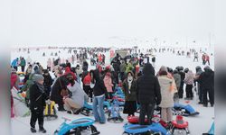 Erciyes Kayak Merkezi'nde Yoğun Ziyaretçi Akışı