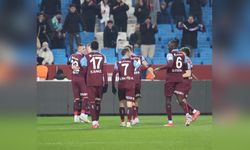 Trabzonspor, Çaykur Rizespor'u 5-2 Mağlup Etti