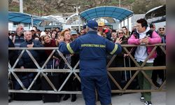 Santorini Adası'nda Deprem Sonrası Büyük Göç