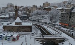 Bitlis'in Tarihi Dokusu Kar Altında Görüntülendi