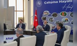 Bakan Işıkhan, Hatay'da İncelemelerde Bulundu