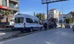 Minibüs Kazasında Sürücü Hayatını Kaybetti