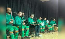 Bursa'da Temizlik Görevlilerinden Renkli Konser