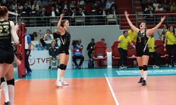 VakıfBank, Fenerbahçe'yi Geçerek Final-Four'a Yükseldi