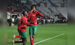 Amedspor'un Futbolcusu Cassubie'nin Aracının Karıştığı Kazada Bir Kişi Ağır Yaralandı