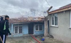 Tekirdağ'da Yangın, Evi Kullanılamaz Hale Getirdi