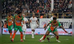 Corendon Alanyaspor, Galatasaray'ı İlk Yarıda Geride Bıraktı