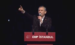 Özgür Özel Beylikdüzü’nde Vatandaşlarla Buluştu