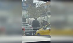 Sancaktepe'de Sürücüler Arasında Yumruklu Kavga Güvenlik Kamerasına Yansıdı