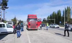 TIR dorsesinde 10 kaçak göçmen bulundu, 2 kişi gözaltına alındı