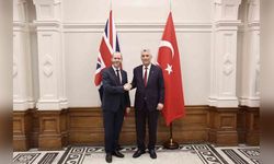 Bakan Bolat İngiliz mevkidaşı Reynolds ile kritik görüşme gerçekleştirdi