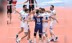 Arkas Spor Efeler Ligi'ni 4. Sırada Tamamladı