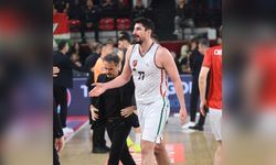 Karşıyaka Basketbolda Muhsin'in Başarısı Zirveye Taşıdı