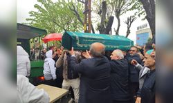 Küçükçekmece'de Metruk Binada Ölü Bulunan Fatih Aydın Toprağa Verildi