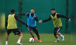 Beşiktaş Takımı Kondisyon ve Taktik Antrenmanlarıyla Hazırlıklarını Sürdürdü