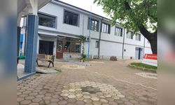 Merdivenden Düşen Adam Yaralandı