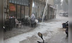 Manisa'yı Sağanak ve Dolu Vurdu: Etkili Yağışlar Hayatı Olumsuz Etkiledi
