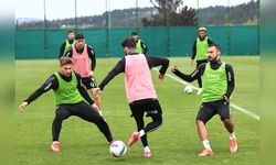 Beşiktaş, Fenerbahçe Karşılaşması Öncesi Hazırlıklarını Sürdürüyor