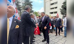 Yerli ve Milli Parti Genel Başkanı Mutlu'dan Özgür Özel'e Yapılan Şiddet Olayına Kınama