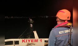 Çanakkale Boğazı'nda Sürüklenen Tekne Başarıyla Kurtarıldı