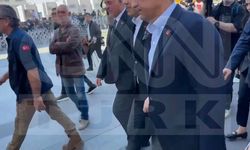 İstanbul'da Özel'e Yumruklu Saldırının Öncesi Kameralara Yansıdı