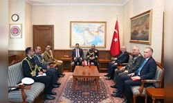 Bakan Güler, Umman Genelkurmay Başkanı Alraısı ile Görüştü
