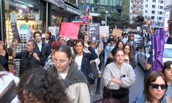 Şişli’de Kadınlar Bahar Aksu İçin Yürüyüş Düzenledi