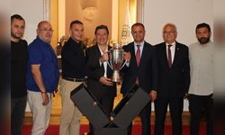 Muğlaspor teşekkür turlarında taraftarlarına veda etti